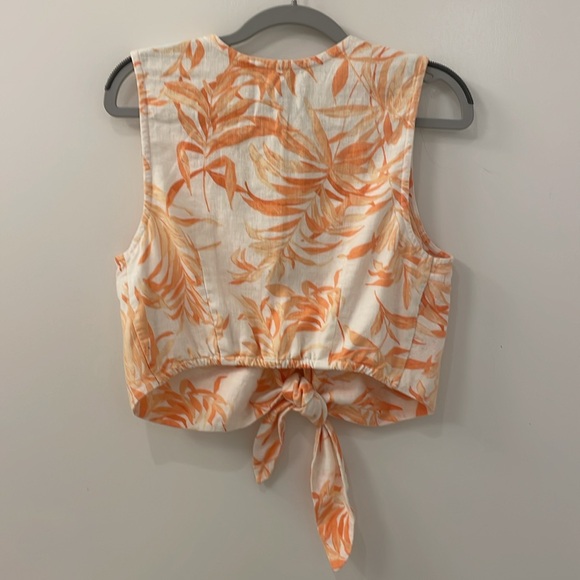 Abercrombie linen blend front tie crop top - Picture 2 of 8